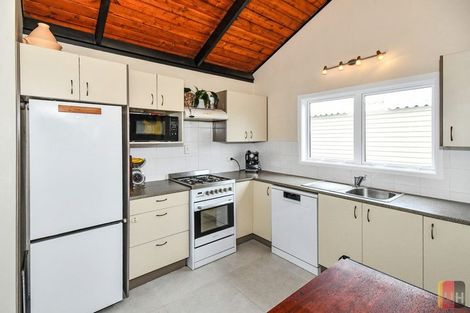 Photo of property in 2/15 Winiata Terrace, Papakura, 2110