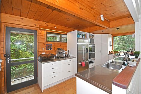 Photo of property in 47 Grand View Road, Leigh, 0985