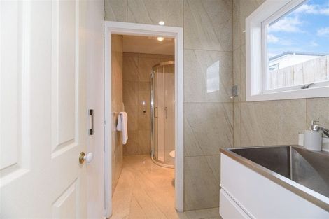 Photo of property in 2/7 James Road, Manurewa, Auckland, 2102