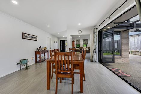 Photo of property in 8 Carlingford Rise, Dinsdale, Hamilton, 3204