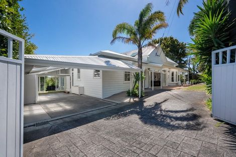 Photo of property in 9 Acton Place, Avondale, Auckland, 0600