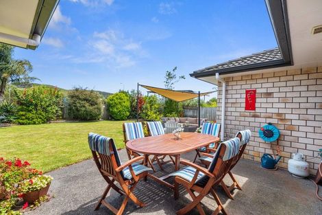 Photo of property in 28 Tomika Crescent, Papamoa Beach, Papamoa, 3118