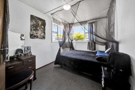 Photo of property in 28 Waihi Road, Hawera, 4610