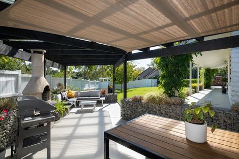 Photo of property in 105 James Cook Street, Havelock North, 4130