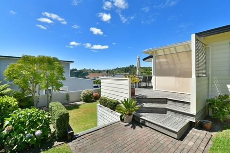Photo of property in 6 Crown Road, Tindalls Beach, Whangaparaoa, 0930