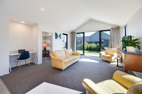 Photo of property in 8 Longlands Street, Lake Hayes, Queenstown, 9304