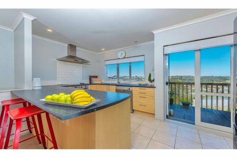 Photo of property in 10/61 The Avenue, Albany, Auckland, 0632