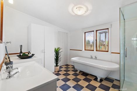 Photo of property in 16 New York Street, Martinborough, 5711