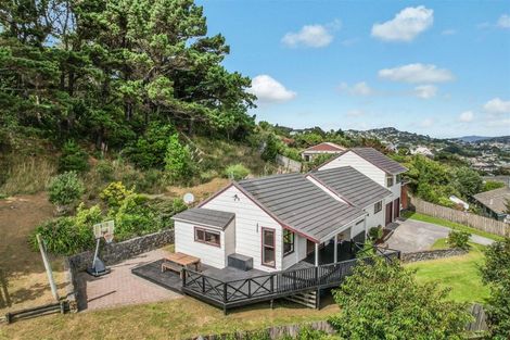 Photo of property in 140 Mark Avenue, Grenada Village, Wellington, 6037