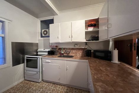 Photo of property in 4/5 Benares Street, Khandallah, Wellington, 6035