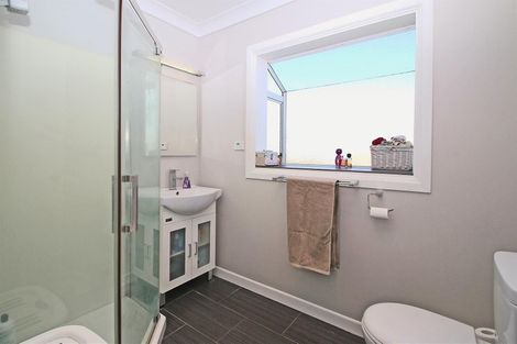 Photo of property in 115 Harbour View Road, Omokoroa, 3114