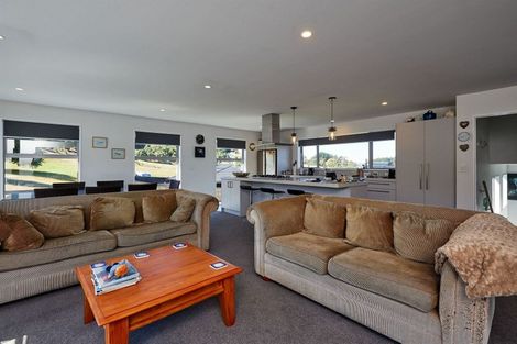 Photo of property in 16 Swyncombe Place, Kaikoura Flat, Kaikoura, 7371
