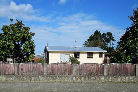 Photo of property in 4a Derby Street, Westport, 7825