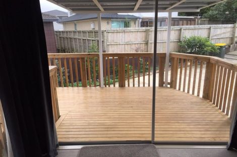 Photo of property in 1/4 Orton Street, Glenfield, Auckland, 0627