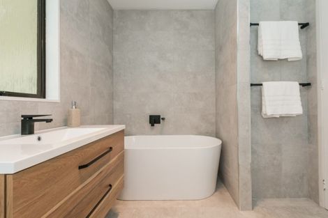 Photo of property in 107 Wharerangi Road, Greenmeadows, Napier, 4112