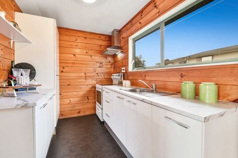 Photo of property in 1/3 Jumento Place, Unsworth Heights, Auckland, 0632