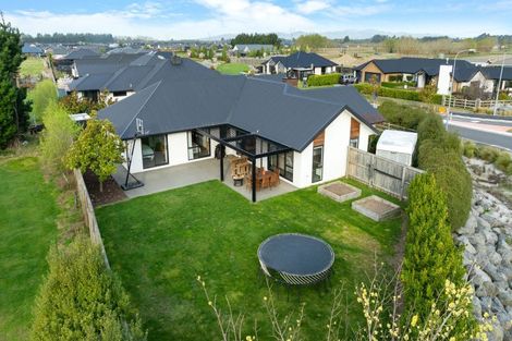 Photo of property in 1 Kingsdowne Drive, West Melton, 7618