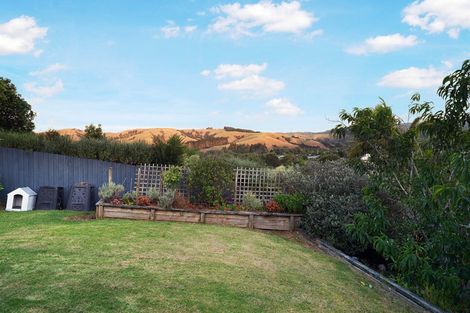 Photo of property in 32 Te Kauri Place, Helensville, 0800