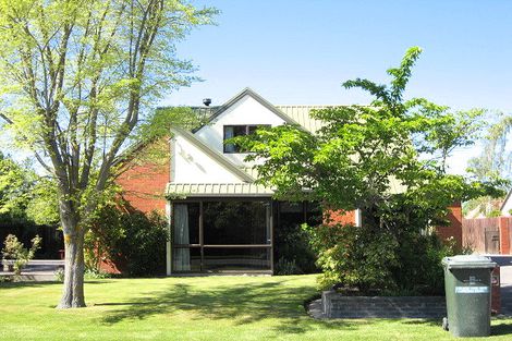 Photo of property in 12 Janelle Place, Rangiora, 7400