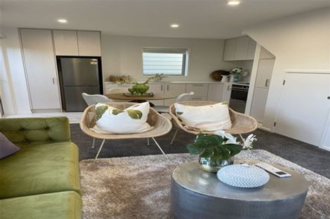 Photo of property in 8/8 Yeovil Road, Te Atatu Peninsula, Auckland, 0610