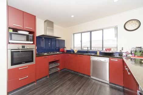 Photo of property in 22 Logan Way, Kelvin Grove, Palmerston North, 4414