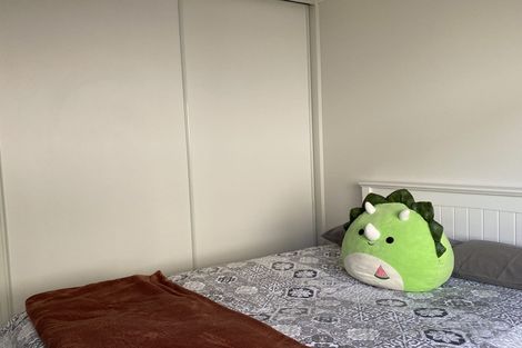 Photo of property in 19 George Deane Place, Greenhithe, Auckland, 0632