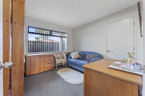 Photo of property in 29c Baring Terrace, Strandon, New Plymouth, 4312