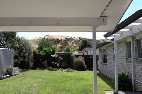 Photo of property in 3 Trigg Crescent, Taradale, Napier, 4112