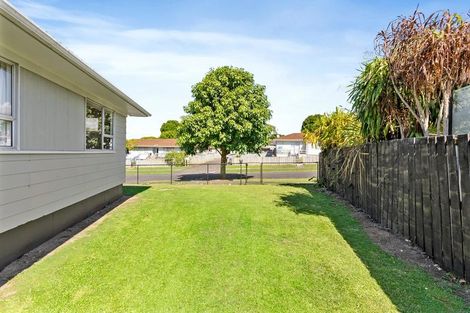Photo of property in 39 Court Town Close, Mangere, Auckland, 2022