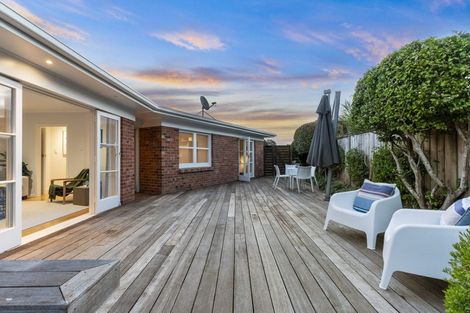 Photo of property in 6 Dell Way, Bucklands Beach, Auckland, 2014