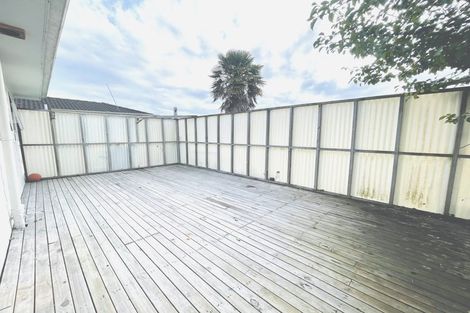 Photo of property in 20 Fiesta Drive, Half Moon Bay, Auckland, 2012
