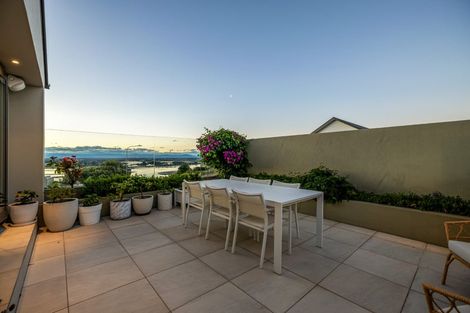 Photo of property in 60 Glenstrae Road, Redcliffs, Christchurch, 8081