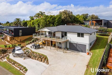 Photo of property in 11 Ralph Lane, Waihi Beach, 3611