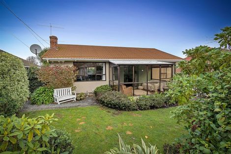 Photo of property in 16 Dunedin Street, Redwood, Christchurch, 8051