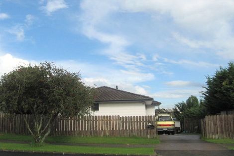 Photo of property in 111 Aviemore Drive, Highland Park, Auckland, 2010