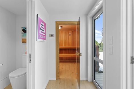 Photo of property in 342 Mount Pleasant Road, Mount Pleasant, Christchurch, 8081