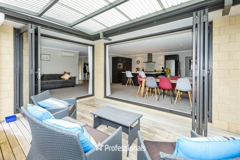 Photo of property in 19 Brentwood Street, Trentham, Upper Hutt, 5018