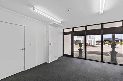 Photo of property in 5/86 Hurlstone Drive, Waiwhakaiho, New Plymouth, 4312