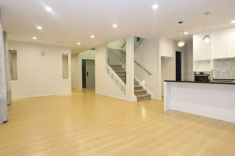 Photo of property in 18 Kingfisher Road, Silverdale, 0932