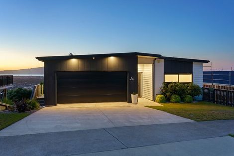 Photo of property in 6 Wilson Way, Waikanae, 5036