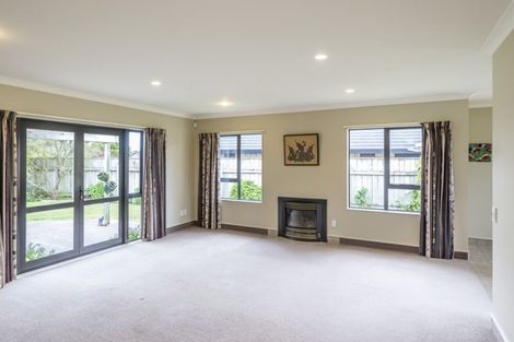 Photo of property in 8 Monarch Place, Paraparaumu Beach, Paraparaumu, 5032