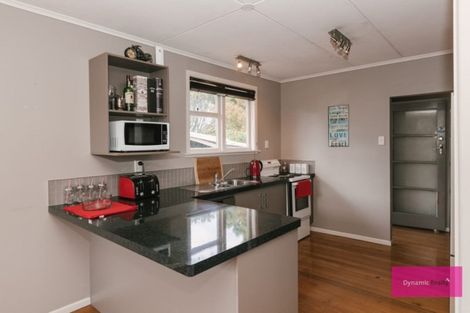 Photo of property in 11 Lewis Place, Highbury, Palmerston North, 4412