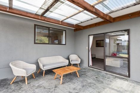 Photo of property in 3b Buller Grove, Naenae, Lower Hutt, 5011