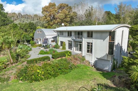 Photo of property in 257 Metcalfe Road, Matakohe, 0593