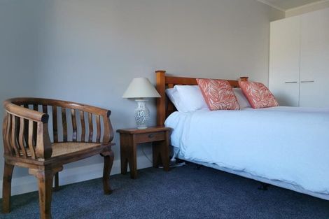 Photo of property in 194 Townsend Road, Miramar, Wellington, 6022