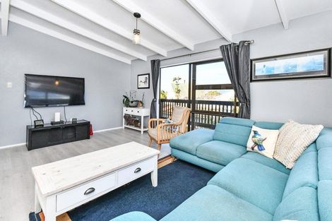 Photo of property in 6 Puriri Avenue, Kaiaua, Pokeno, 2473