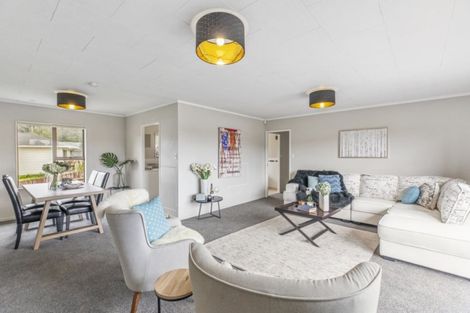 Photo of property in 3 Meadowvale Rise, Titirangi, Auckland, 0604