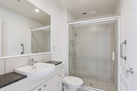 Photo of property in 2c/7-11 Bute Road, Browns Bay, Auckland, 0630