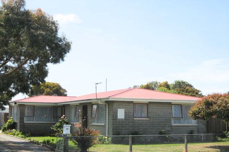 Photo of property in 39 Saint Heliers Crescent, Aranui, Christchurch, 8061