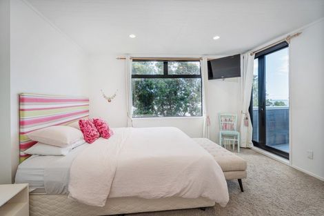 Photo of property in 112 Pohutukawa Crescent, Whangamata, 3620